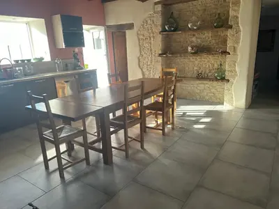 Cuisine ou kitchenette dans l'établissement La forge