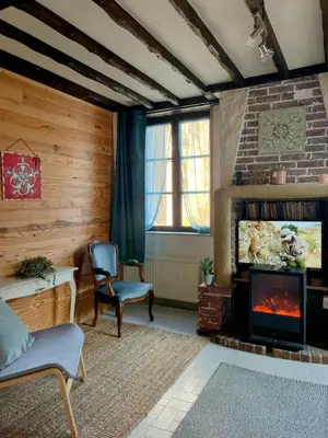 Télévision ou salle de divertissement dans l'établissement Vivez dans un magnifique village Normand