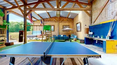 Tennis de table au sein de l'établissement La Clef Decamp Cornillières Maisonnettes 35 pers jacuzzi, jeux ou à proximité