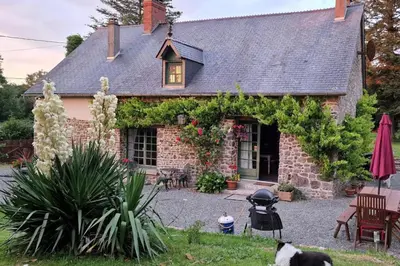 Jardin de l'établissement 3 Bed Cottage Sleeps 6 - Enclosed Patio -Fireplace