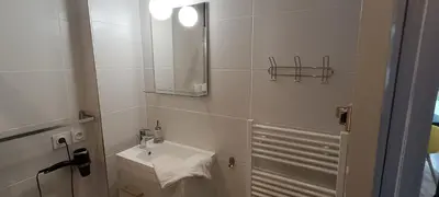 Salle de bains dans l'établissement Actarus-SILS - T1 28 M2