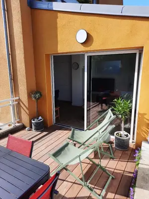 Balcon ou terrasse dans l'établissement Appartement 2-3 personnes résidence les mimosas Port-Mer Cancale