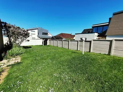Jardin de l'établissement Les Embruns Charmante maison A 50m de la plage