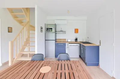 Cuisine ou kitchenette dans l'établissement Le D-Day - Sauna - A moins de 2 km de la plage