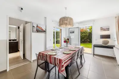 Cuisine ou kitchenette dans l'établissement Le Voilier - Maison 4 chambres - Jardin et Parking