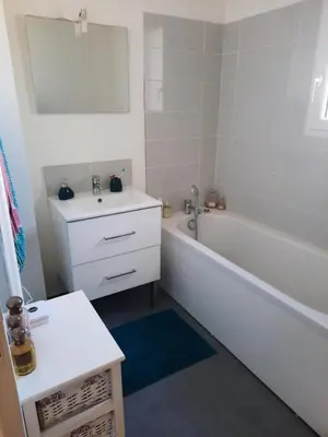Salle de bains dans l'établissement la conviviale