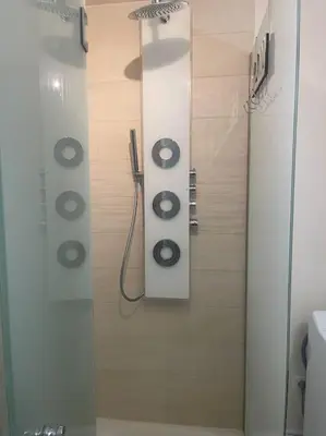 Salle de bains dans l'établissement Apparemment front de mer
