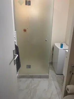 Salle de bains dans l'établissement Apparemment front de mer