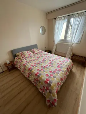 Un ou plusieurs lits dans un hébergement de l'établissement Normandy trip 5 min à pied de la plage