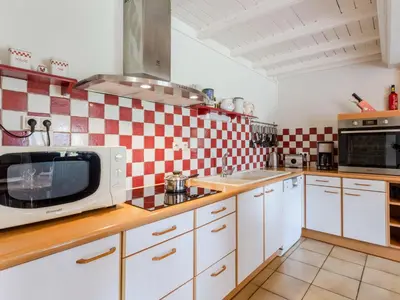 Cuisine ou kitchenette dans l'établissement Holiday Home Les Moutons by Interhome