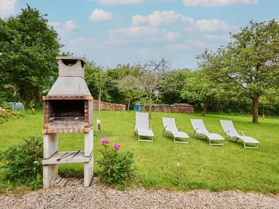 Jardin de l'établissement Holiday Home Le Lanchon by Interhome