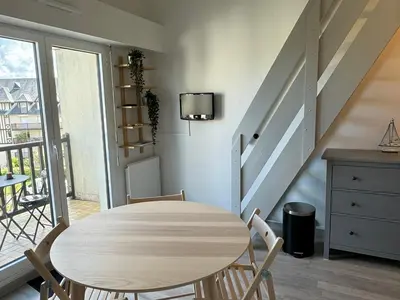 Plan de l'établissement Appartement rénové 2 pièces, face mer, Cabourg - FR-1-487-369
