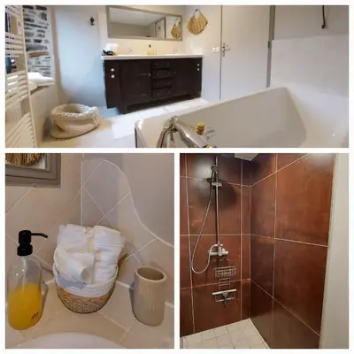 Salle de bains dans l'établissement Les Vergers de Fontenay