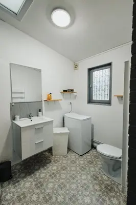 Salle de bains dans l'établissement Les Malakoff