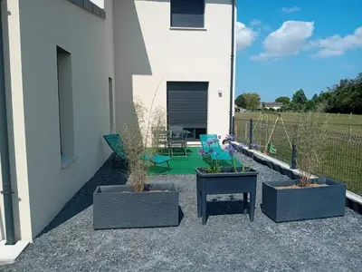 Plan de l'établissement Champ de blé Apt neuf indépendant plain pied dans maison contemporaine décoration soignée tout confort terrasse aménagée, grand terrain parking privé à 15 mn de Caen et 10 mn deBayeux proche plages du débarquement
