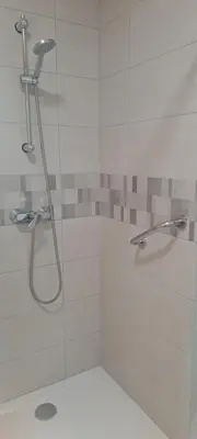 Salle de bains dans l'établissement Le Littoral