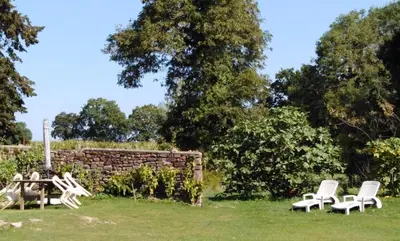 Jardin de l'établissement le bourg neuf de haut