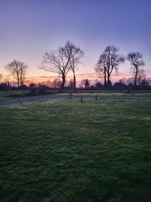 Lever ou coucher de soleil vu de le camping ou à proximité