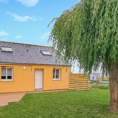 3 Bedroom Beautiful Home In Lessay