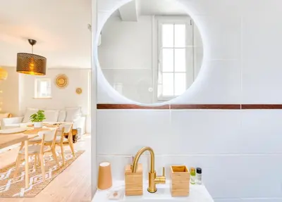 Cuisine ou kitchenette dans l'établissement Le petit coin de la rue Basse
