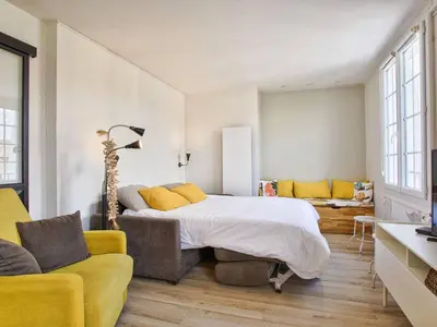 Coin salon dans l'établissement Cocon lumineux pour 4 personnes à 200m de la plage - Merville Franceville - FR-1-788-18