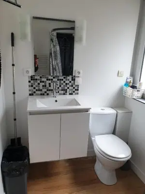 Salle de bains dans l'établissement La maison de Nadège