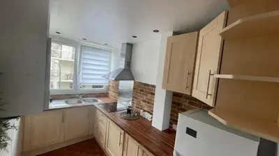 Cuisine ou kitchenette dans l'établissement Appartement spacieux à Caen 65 m² avec balcon vue sur la ville