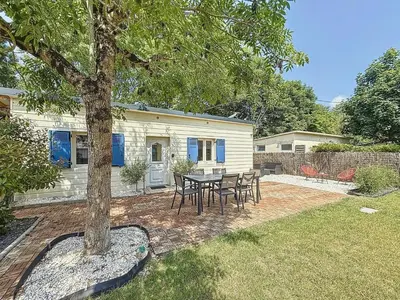 Jardin de l'établissement Cottage, L étrille, WIFI gratuit, proche de la mer, jardin, terrasse