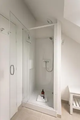 Salle de bains dans l'établissement Le Cap Catamaran - Maison pour 6p à Cancale