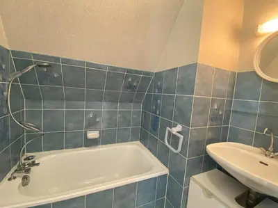 Salle de bains dans l'établissement Maison familiale - Plage 300m