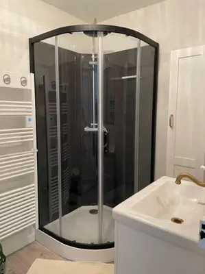 Salle de bains dans l'établissement Villa Rose-Marie