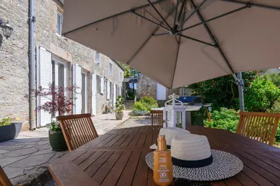 Terrasse ou espace extérieur de l'établissement Les 13 lavoirs d'antan - chambre globe-trotteur