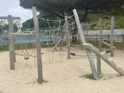 Aire de jeux pour enfants de l'établissement Les balcons de Chausey