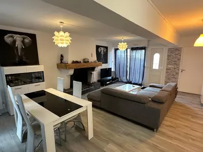 Cuisine ou kitchenette dans l'établissement Maison individuelle à 8 minutes d'Ouistreham, quartier calme, transports en commun Tram & Bus, commerces de proximités