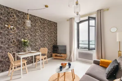 Coin salon dans l'établissement Ty Peskaiden 1 - à Cancale vue mer