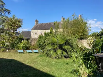 Jardin de l'établissement Maison proche mer