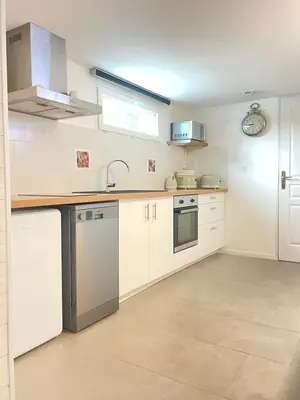 Cuisine ou kitchenette dans l'établissement dday cottage gold beach