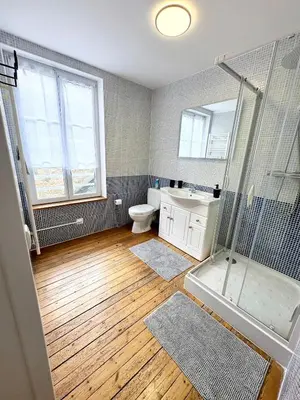 Salle de bains dans l'établissement Chez Gabin