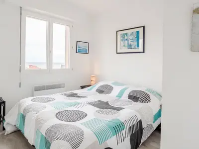 Un ou plusieurs lits dans un hébergement de l'établissement Apartment Cabourg 2000-7 by Interhome