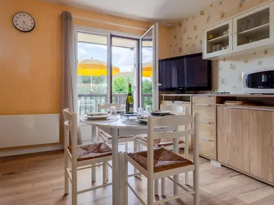 Cuisine ou kitchenette dans l'établissement Apartment Fleur Marine-35 by Interhome