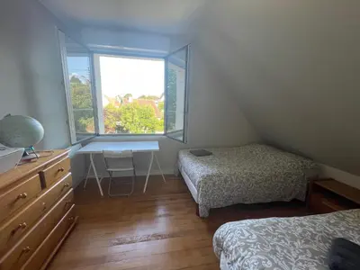 Un ou plusieurs lits dans un hébergement de l'établissement Villa ART - Ver sur Mer