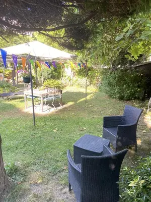 Jardin de l'établissement Chambre à la venelle