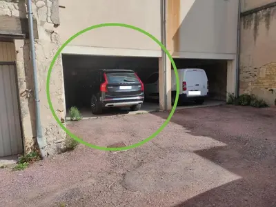 Plan de l'établissement Maison quartier historique avec jardin et parking privé
