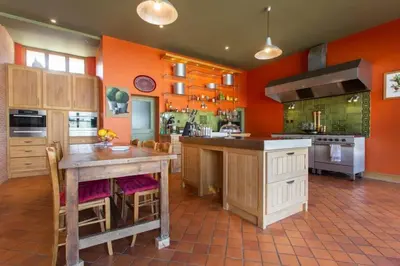Cuisine ou kitchenette dans l'établissement Location maison & gîte Normandie