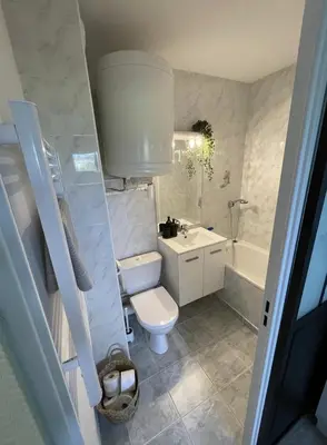 Salle de bains dans l'établissement Chez Marcel Cabourg Appartement 2 pièces