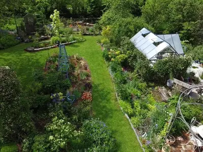 Jardin de l'établissement Maison de charme normande avec jardin et WiFi - FR-1-497-220