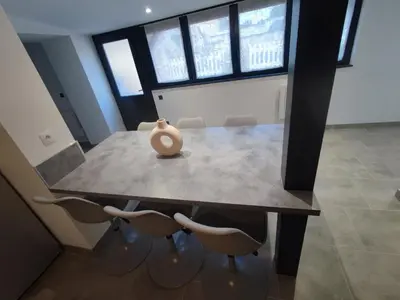 Plan de l'établissement La petite maison de Laura située entre Caen Bayeux la mer