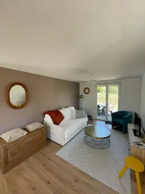 Coin salon dans l'établissement maison proche de granville