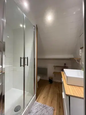 Salle de bains dans l'établissement Proche de la mer gite chez hippolyte