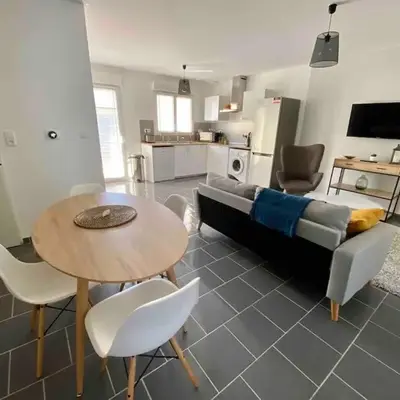 Maison à 300m de la mer avec 2 chambres